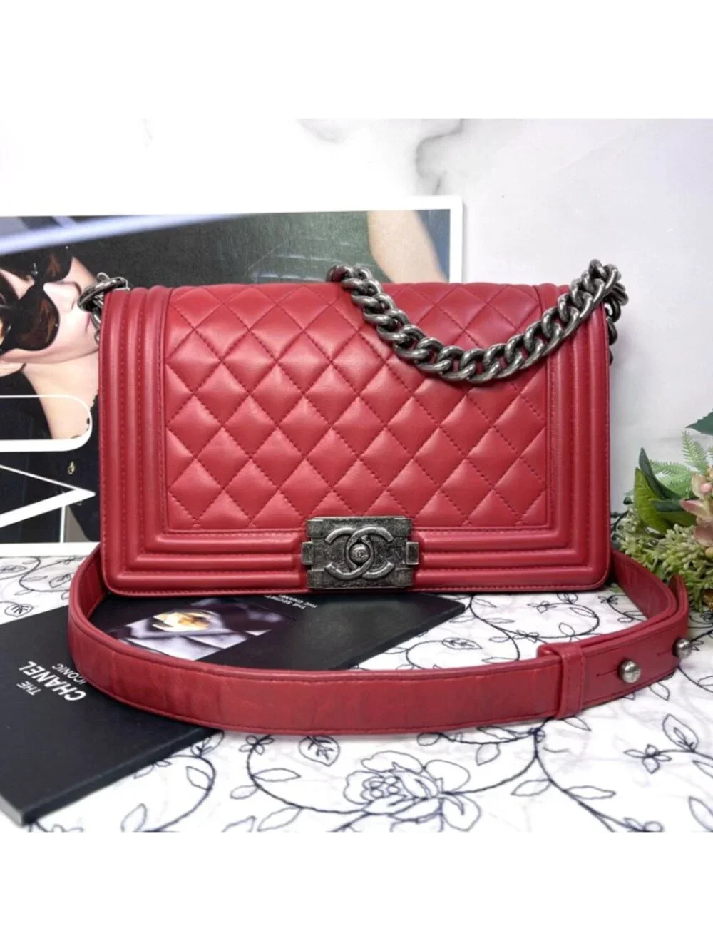 Chanel boy matelasse